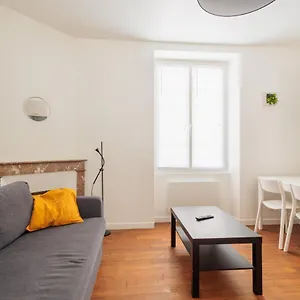  Appartement Le Chezy France